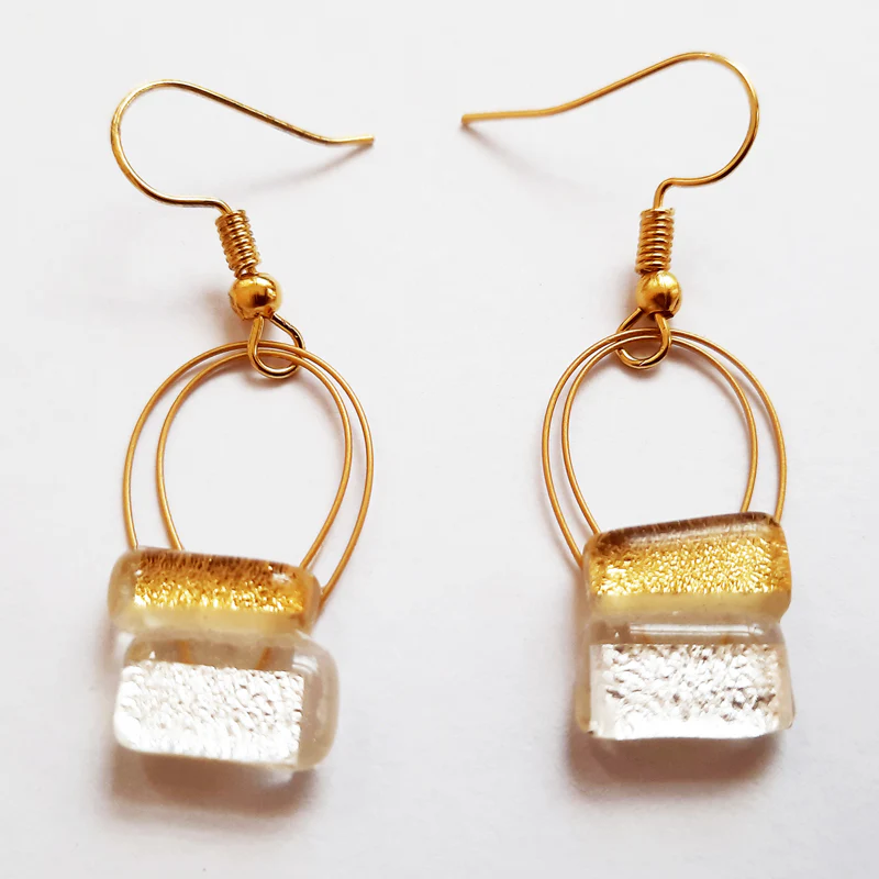 Elegant Gold and Silver Creation Set, Necklace and Hanging Earrings - Image 2