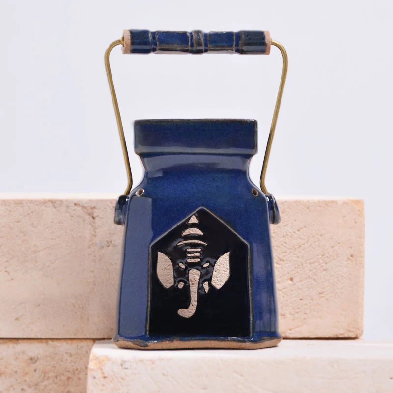 Fumer with Handle - Image 3