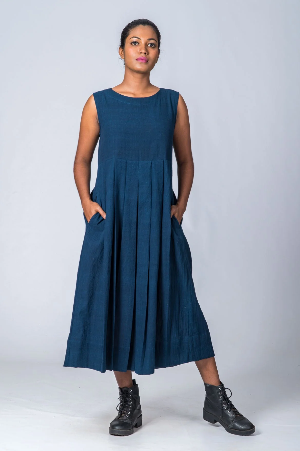 Set of 3: Natural Indigo Cotton Jamdani Jacket, Dress & Scarf - Image 14