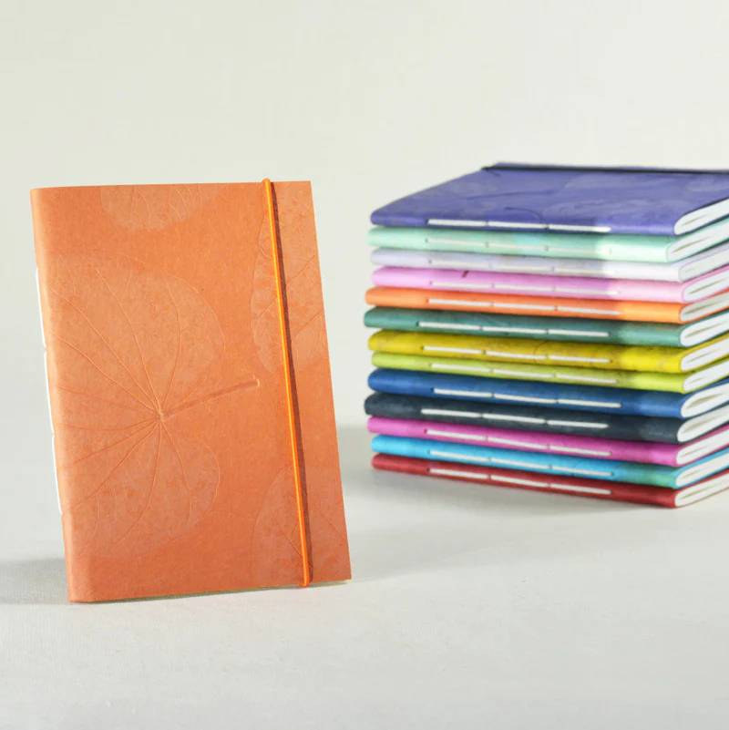 Notebook Medium Summer Imprint with Elastic Closure - Image 6