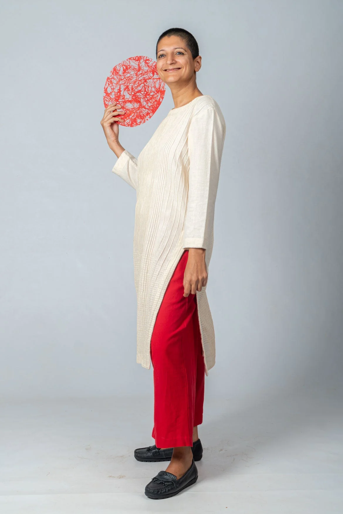 Set of 2- Natural Khadi Pintuck Kurta & Red Trousers - Image 6