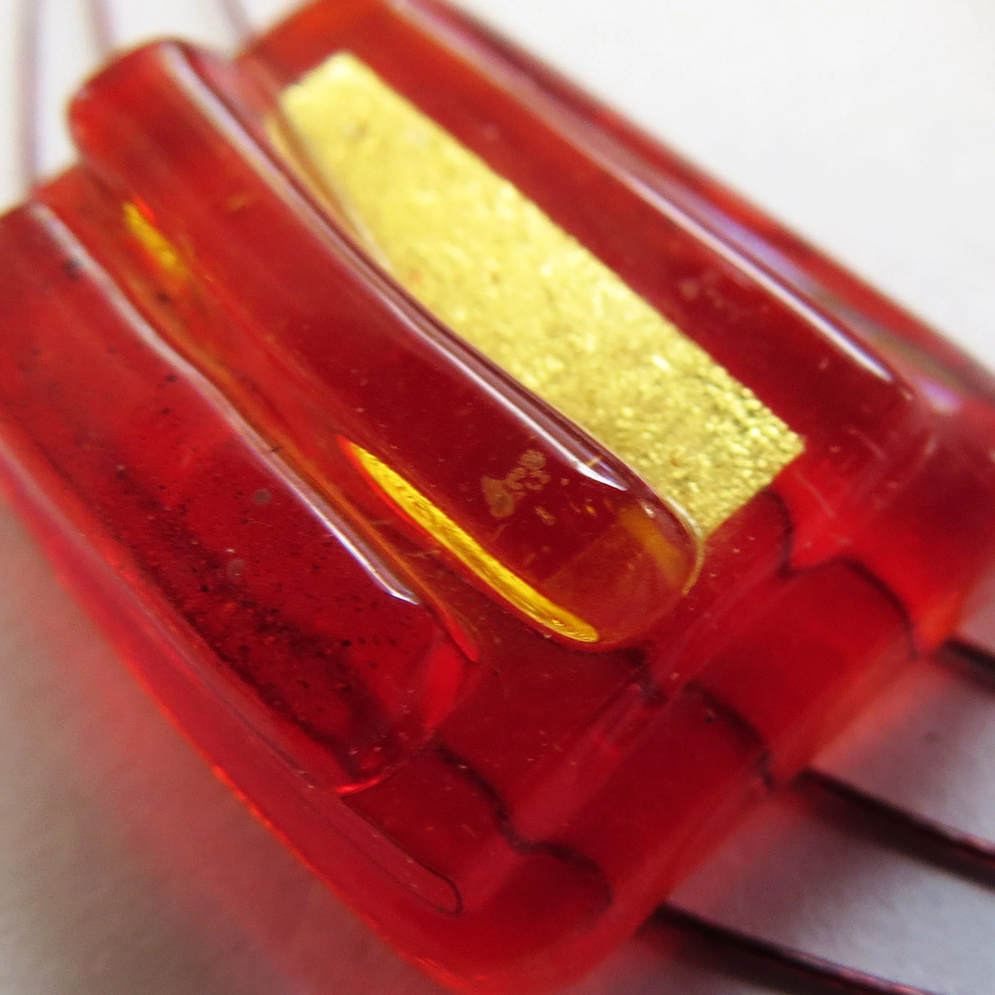 Red Glass with Gold Set - Image 2