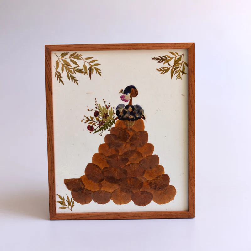 Wall hanging big - Dancing lady